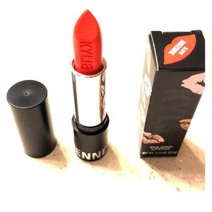 Kylie Cosmetics lipstick